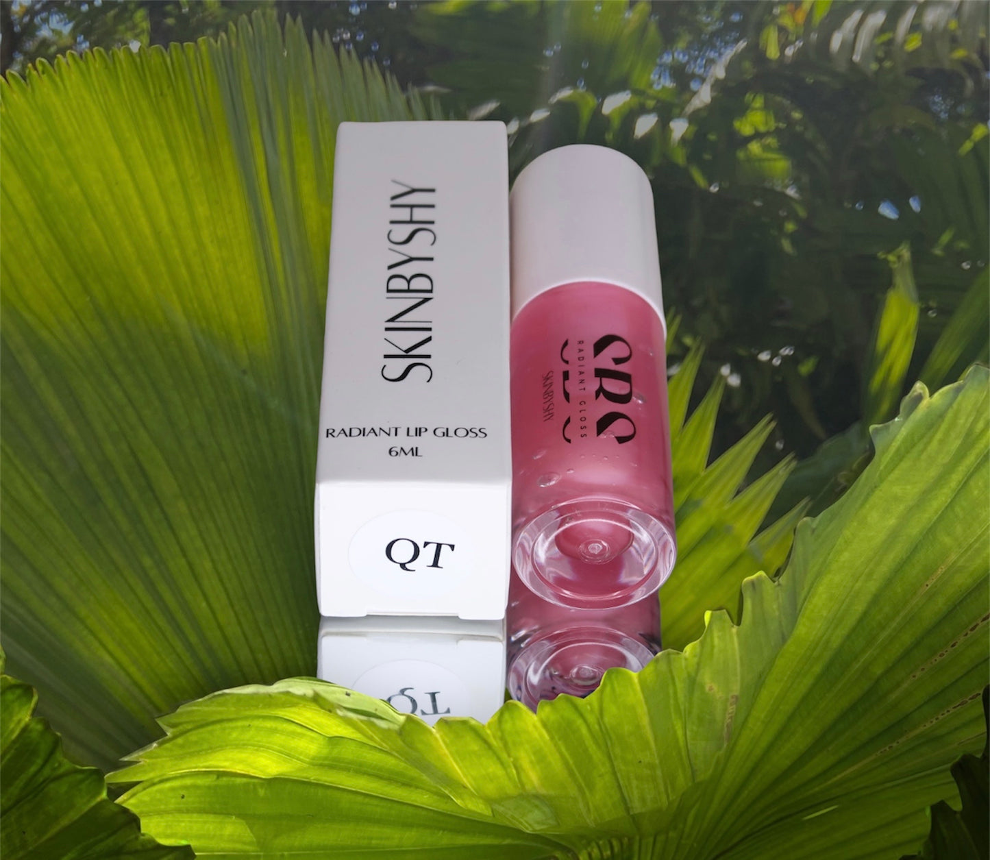 QT ( clear w/ hint of color)